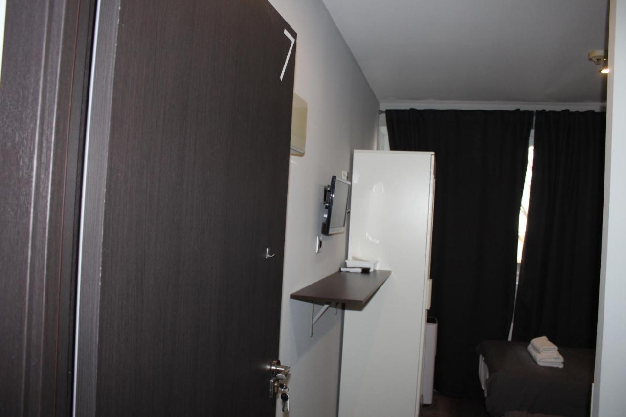 Bcn Condal Hostal バルセロナ エクステリア 写真