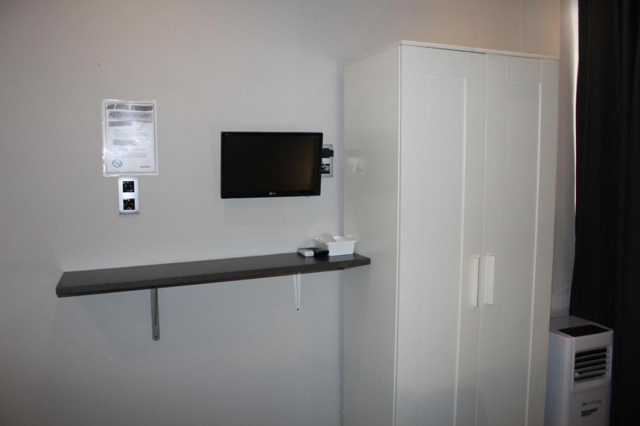 Bcn Condal Hostal バルセロナ エクステリア 写真