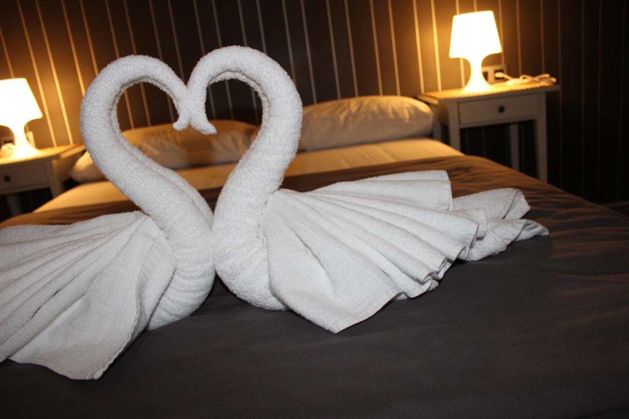 Bcn Condal Hostal バルセロナ エクステリア 写真