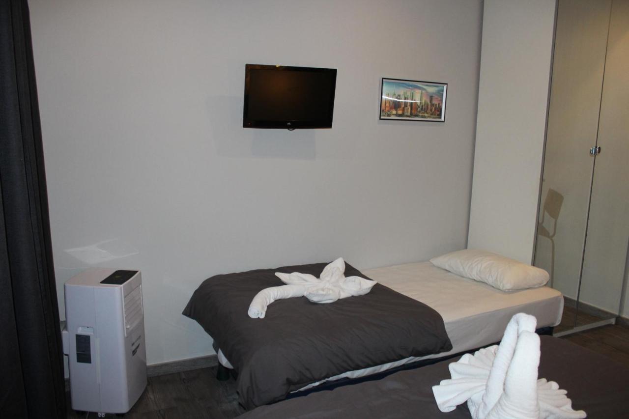 Bcn Condal Hostal バルセロナ エクステリア 写真