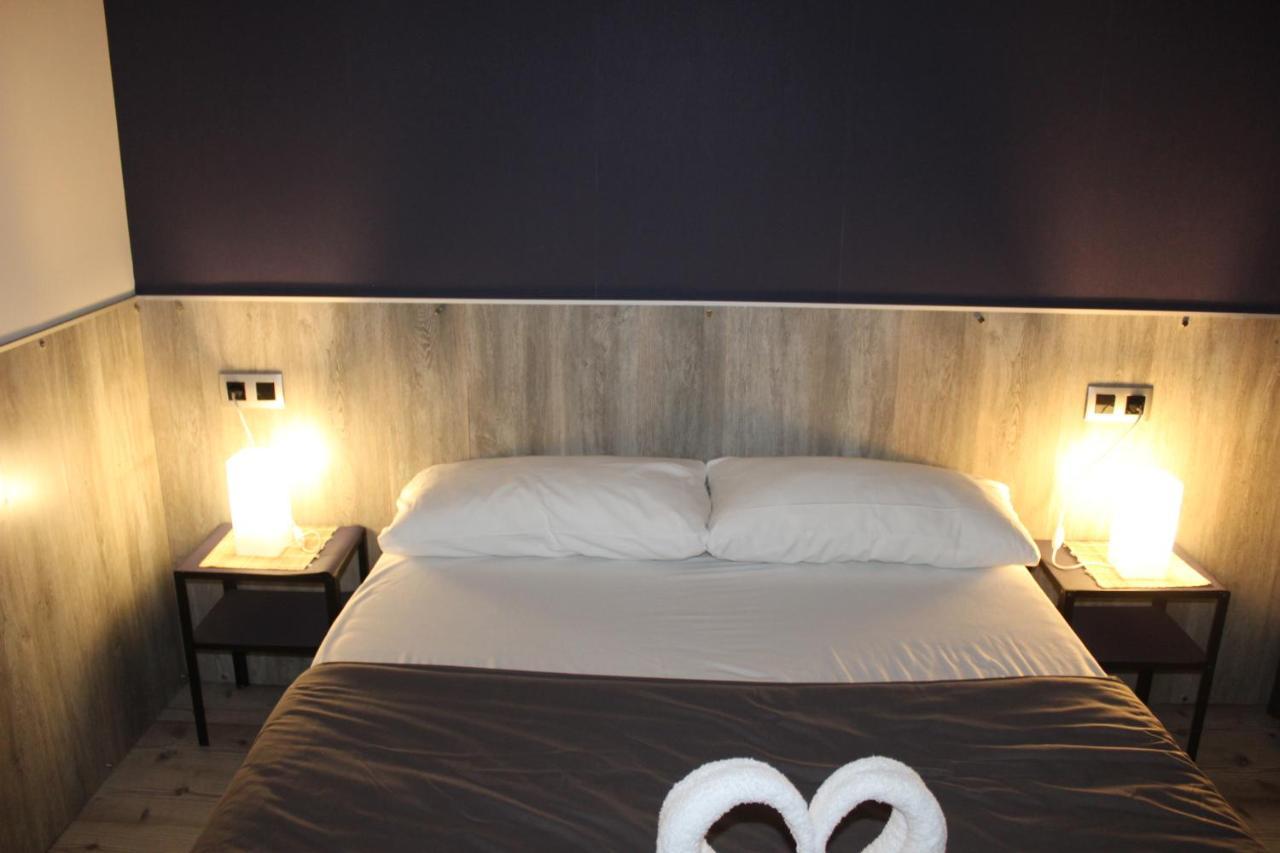 Bcn Condal Hostal バルセロナ エクステリア 写真