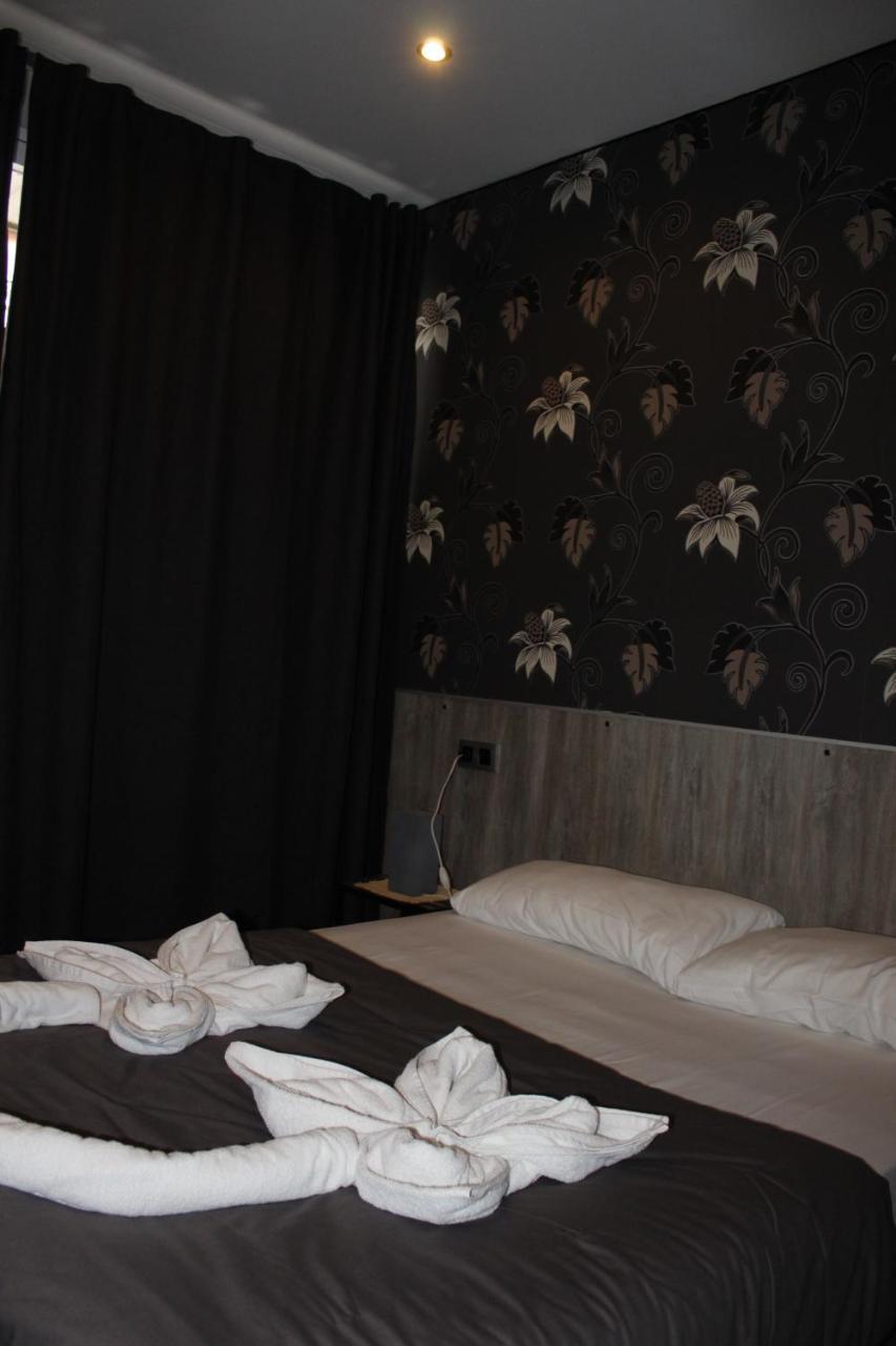 Bcn Condal Hostal バルセロナ エクステリア 写真