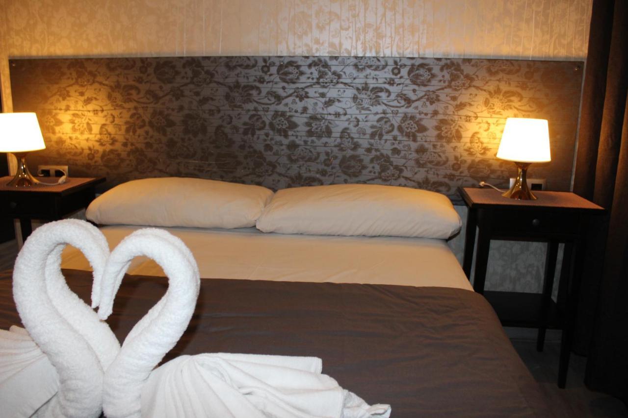 Bcn Condal Hostal バルセロナ エクステリア 写真