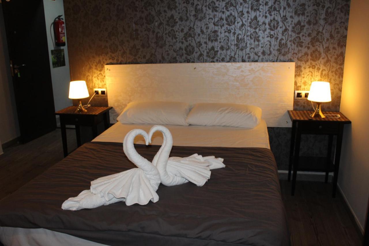Bcn Condal Hostal バルセロナ エクステリア 写真